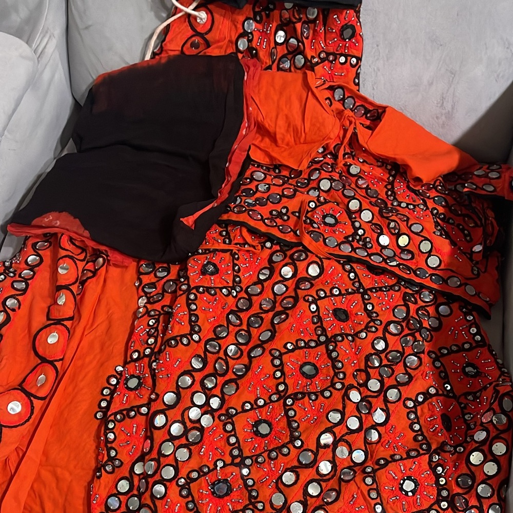 Chaniya cholis.
